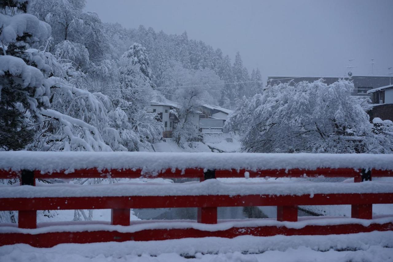 J-Hoppers Hida Takayama Guest House Eksteriør billede