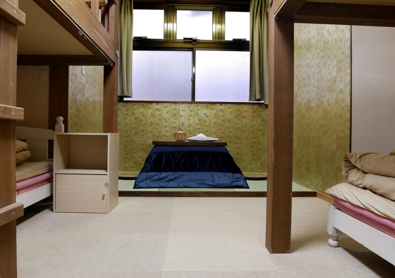 J-Hoppers Hida Takayama Guest House Eksteriør billede