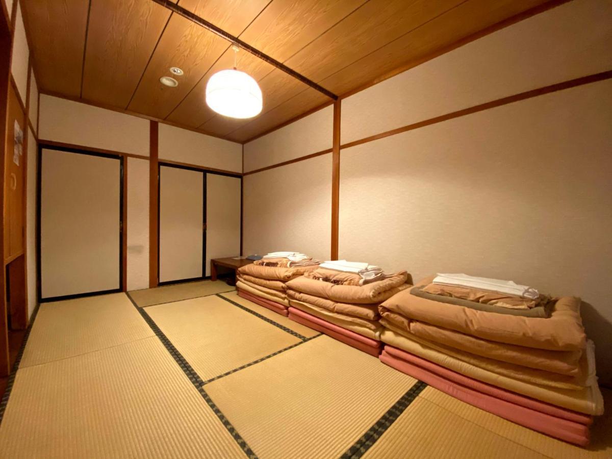 J-Hoppers Hida Takayama Guest House Eksteriør billede