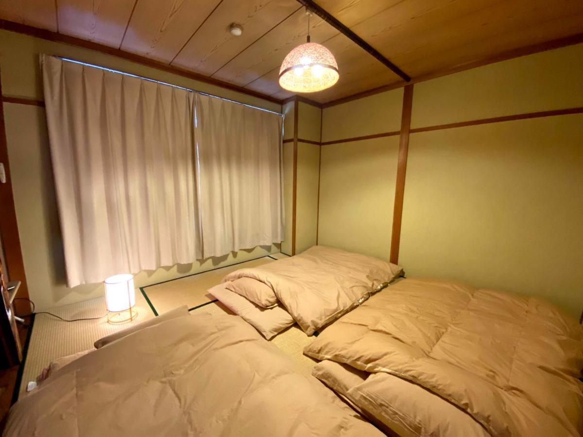 J-Hoppers Hida Takayama Guest House Eksteriør billede