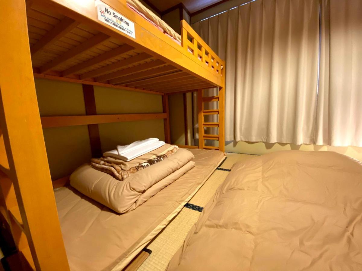 J-Hoppers Hida Takayama Guest House Eksteriør billede
