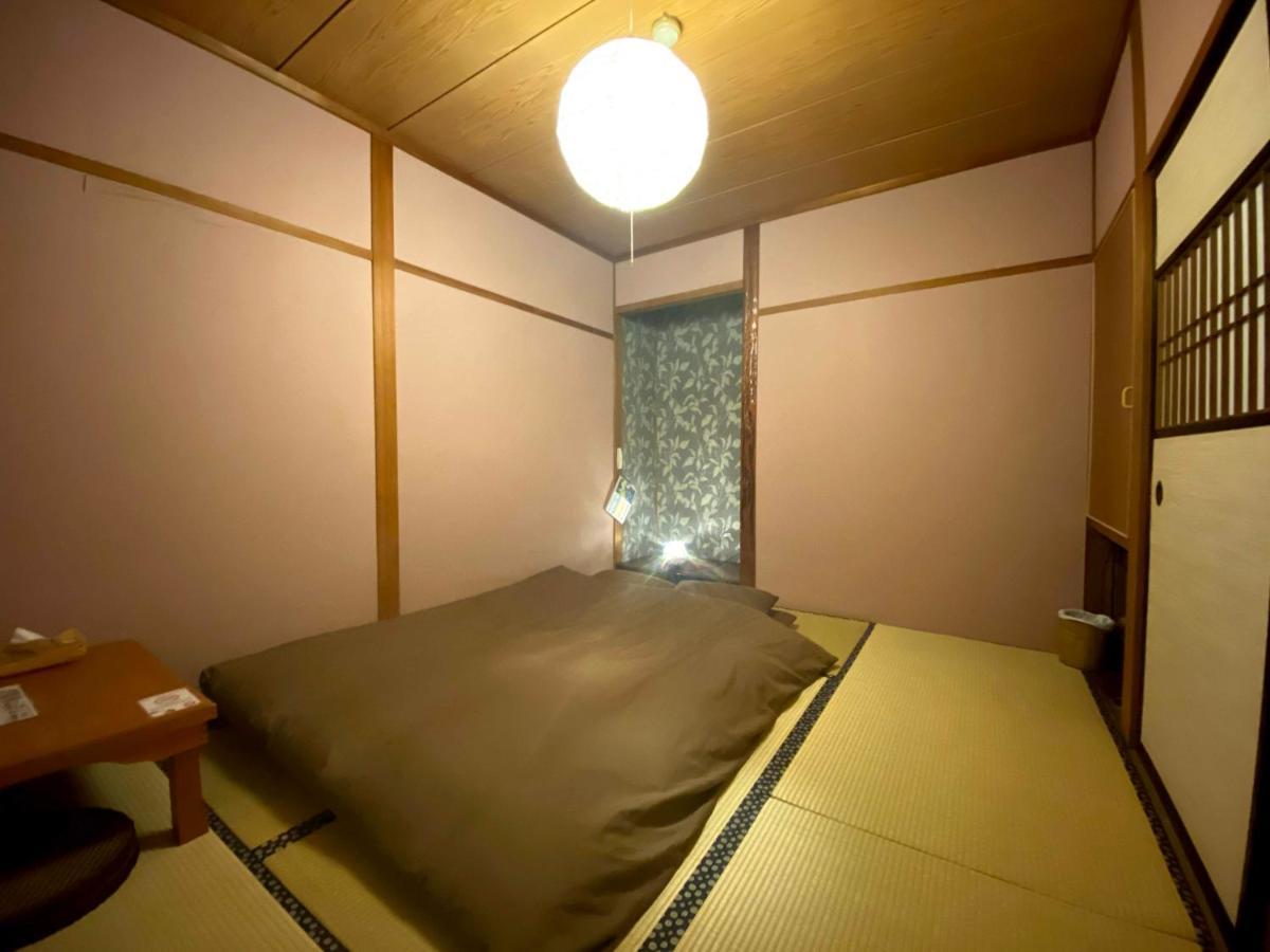 J-Hoppers Hida Takayama Guest House Eksteriør billede