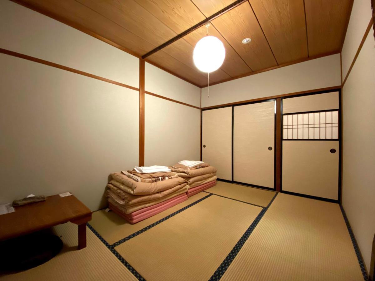J-Hoppers Hida Takayama Guest House Eksteriør billede