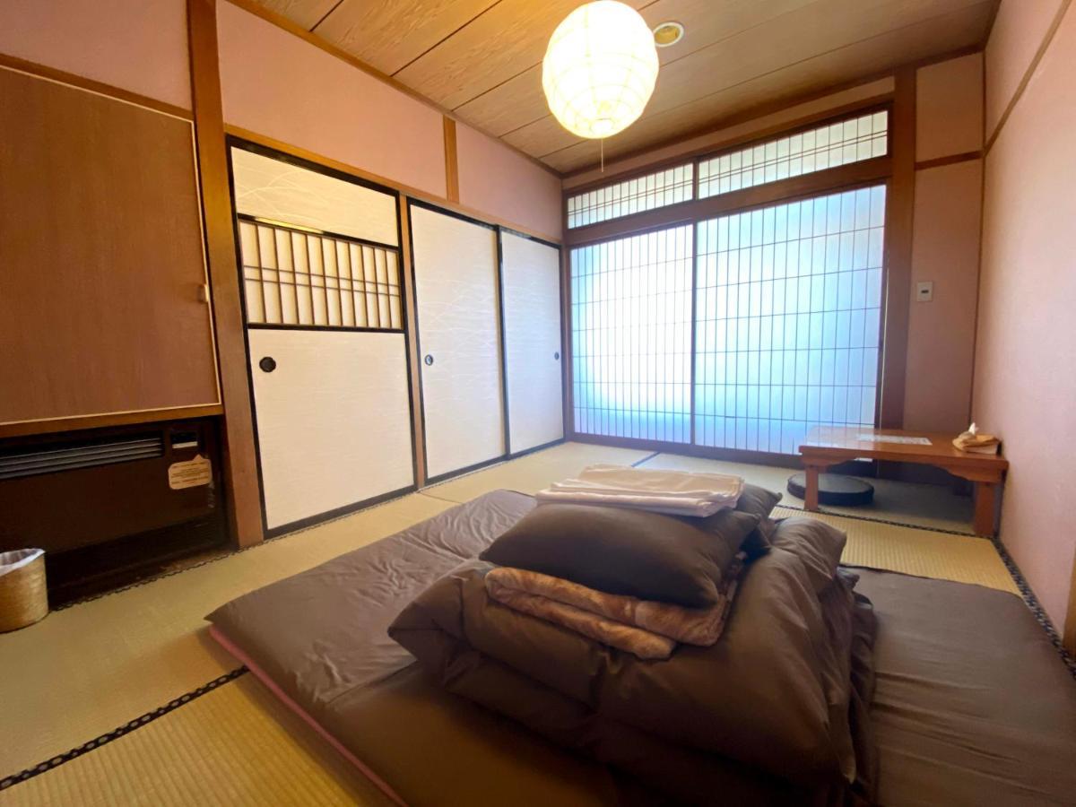 J-Hoppers Hida Takayama Guest House Eksteriør billede