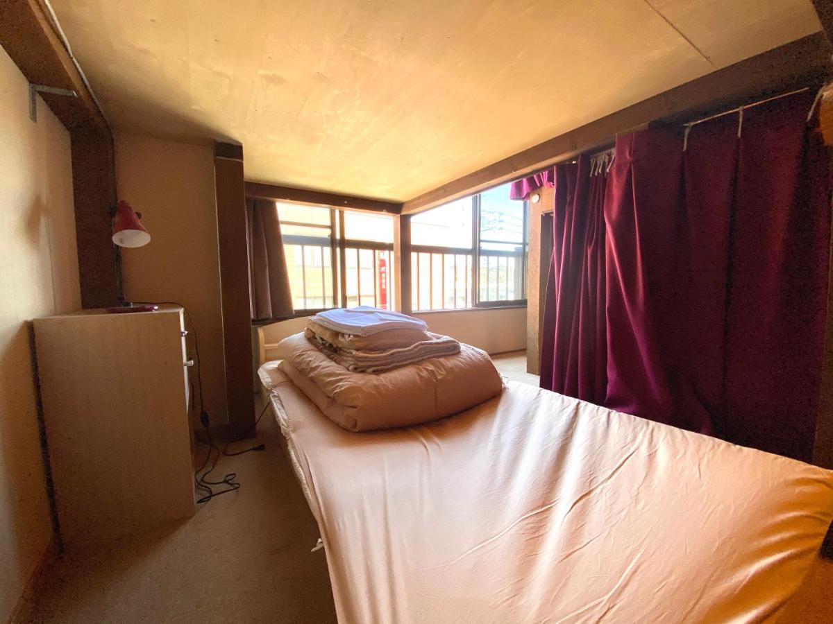 J-Hoppers Hida Takayama Guest House Eksteriør billede