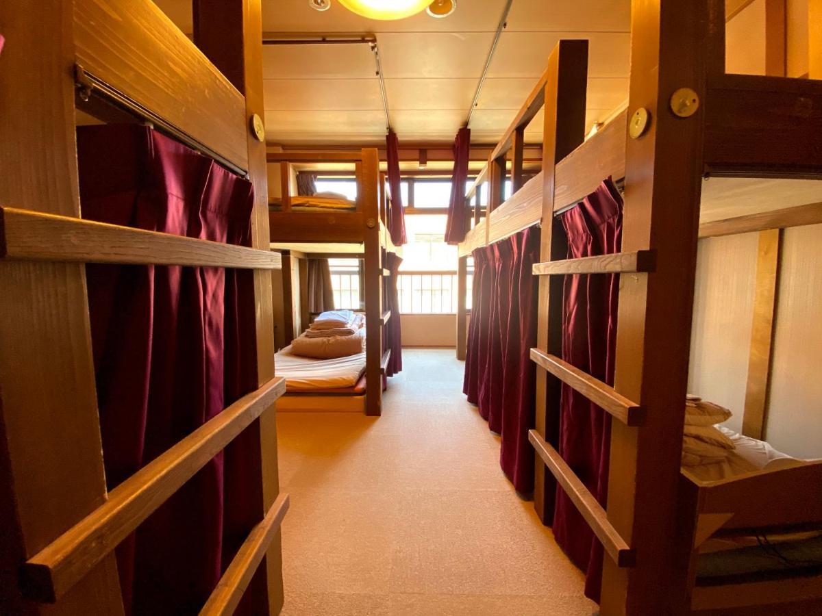 J-Hoppers Hida Takayama Guest House Eksteriør billede